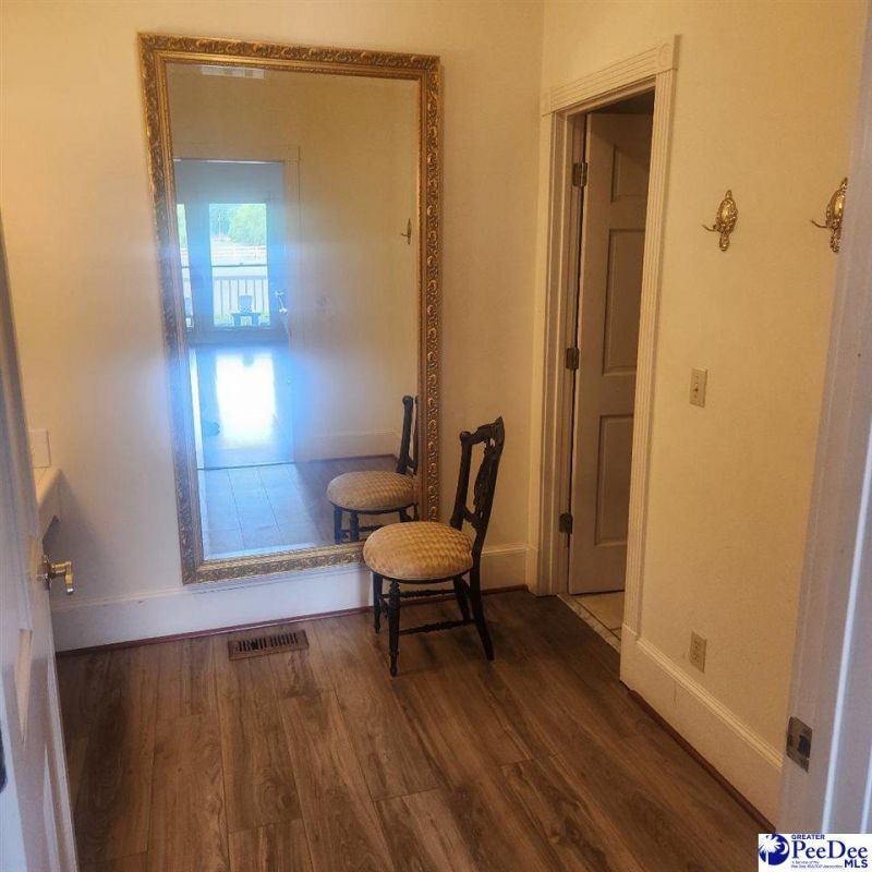 2565 N Williamsburg County Highway Photo 13