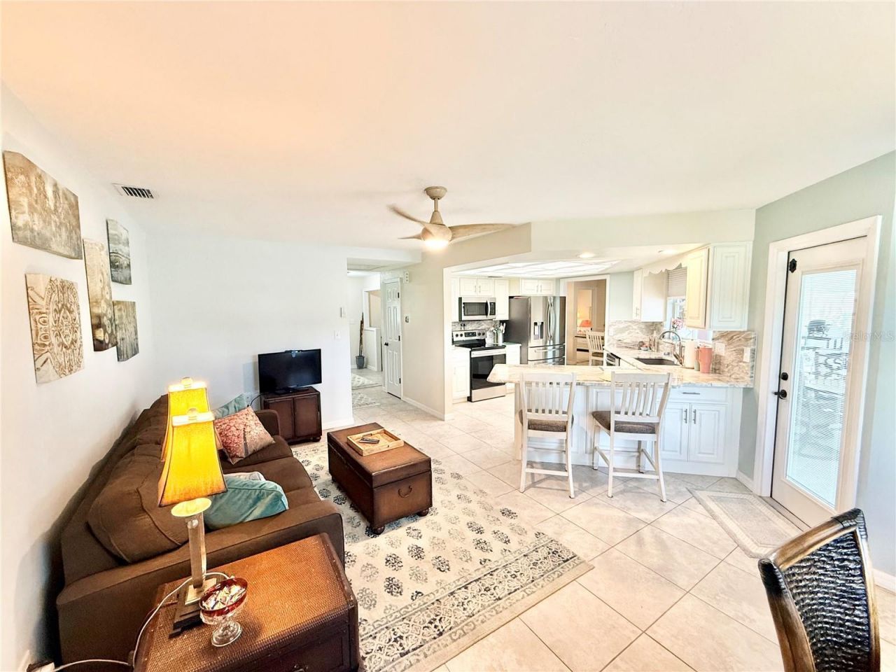 305 W Delaware Street, Tavares, FL 32778 Photo