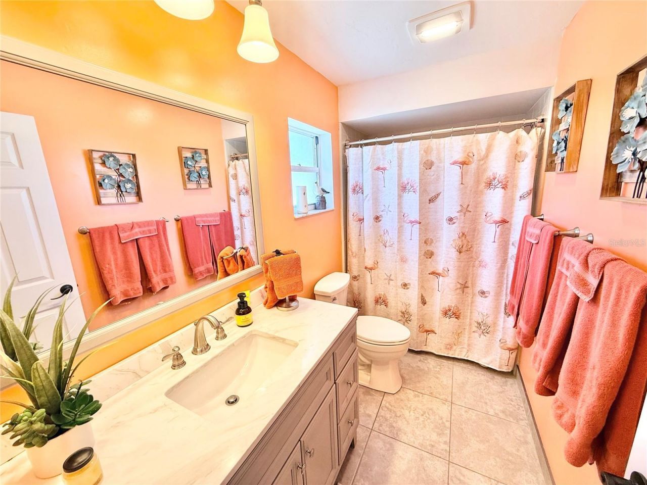 305 W Delaware Street, Tavares, FL 32778 Photo
