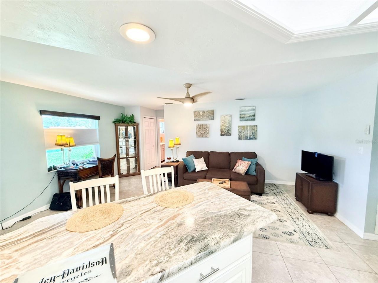 305 W Delaware Street, Tavares, FL 32778 Photo