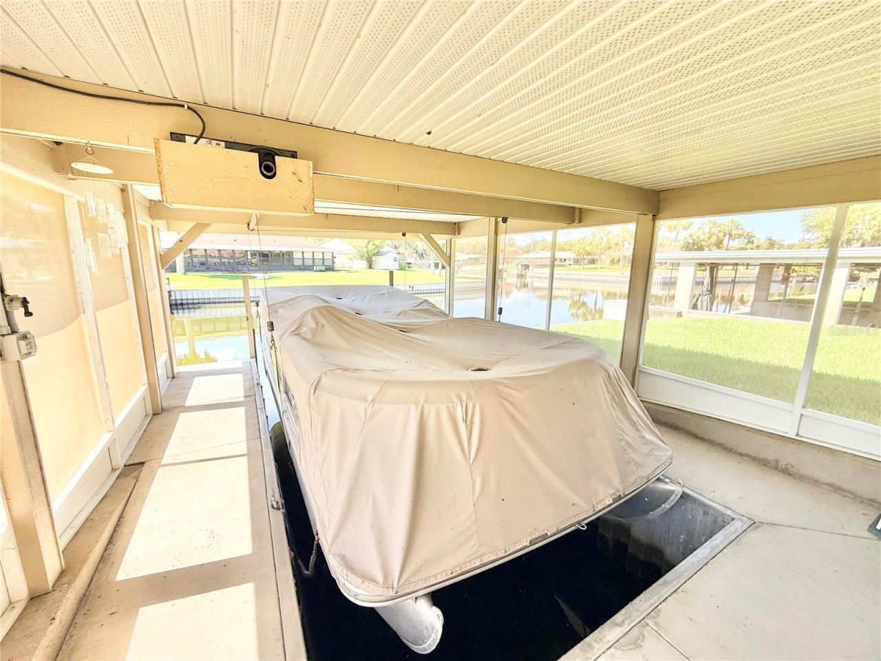 305 W Delaware Street, Tavares, FL 32778 Photo