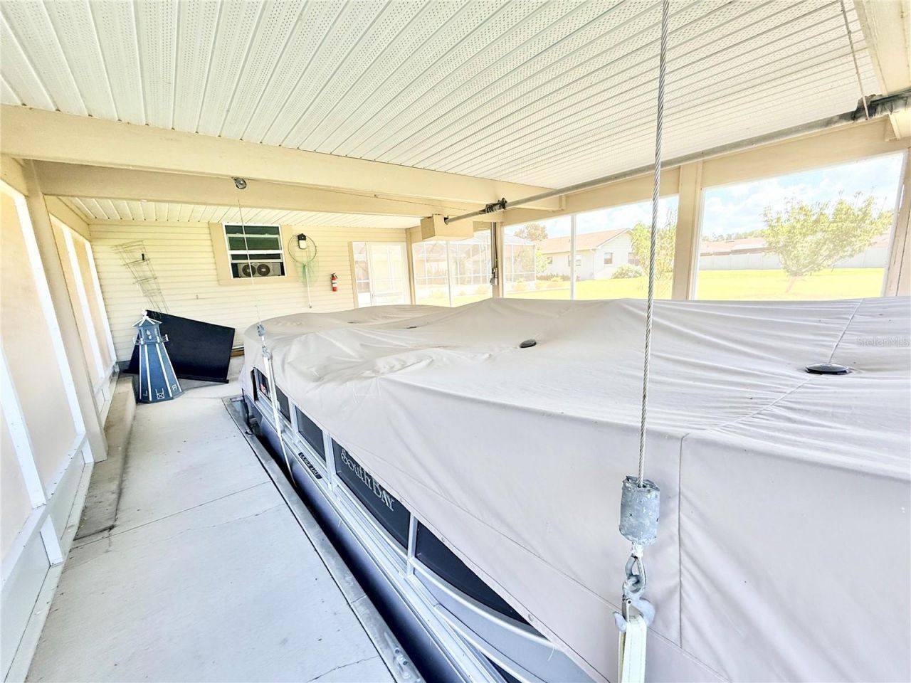 305 W Delaware Street, Tavares, FL 32778 Photo