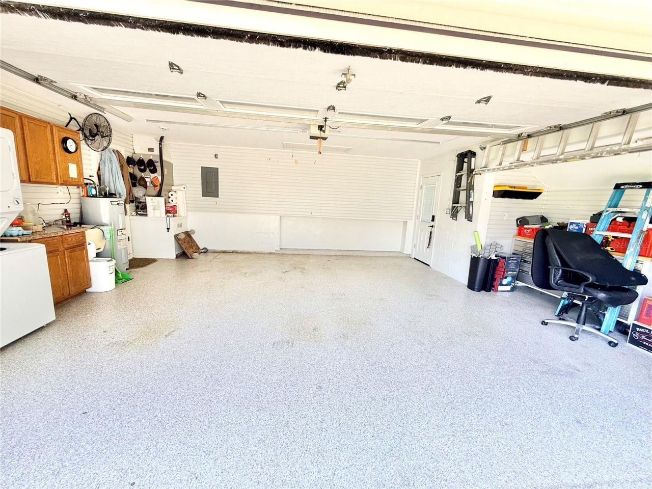 305 W Delaware Street, Tavares, FL 32778 Photo