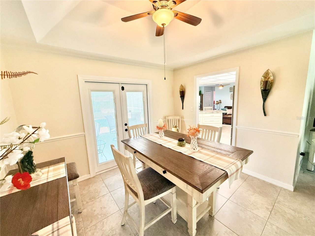 305 W Delaware Street, Tavares, FL 32778 Photo