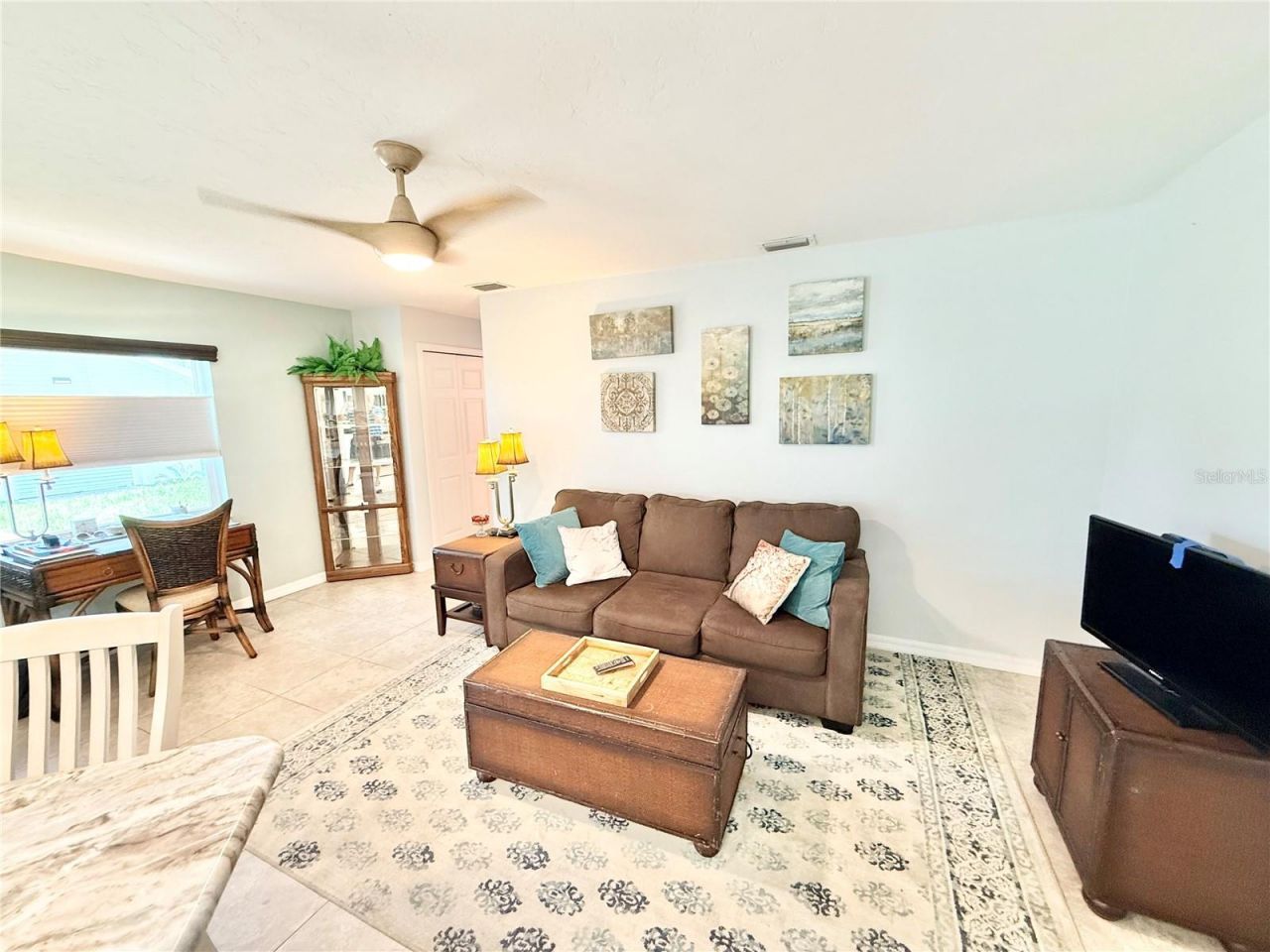 305 W Delaware Street, Tavares, FL 32778 Photo