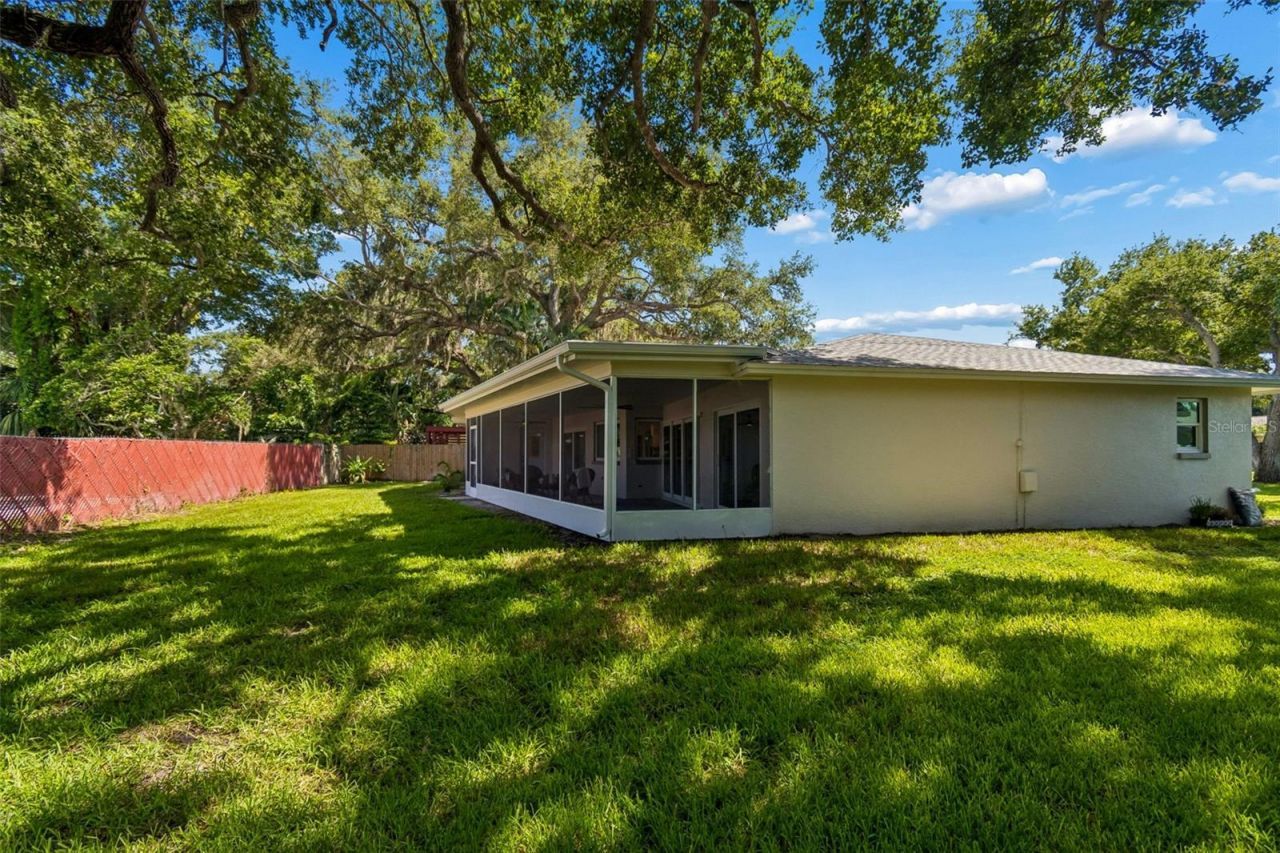 12805 Kimberly Oaks Circle, Largo, FL 33774 Photo