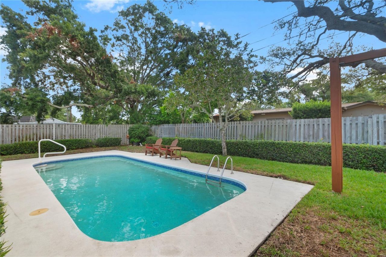 1707 Ridgeway Drive , Clearwater, FL 33755 Photo
