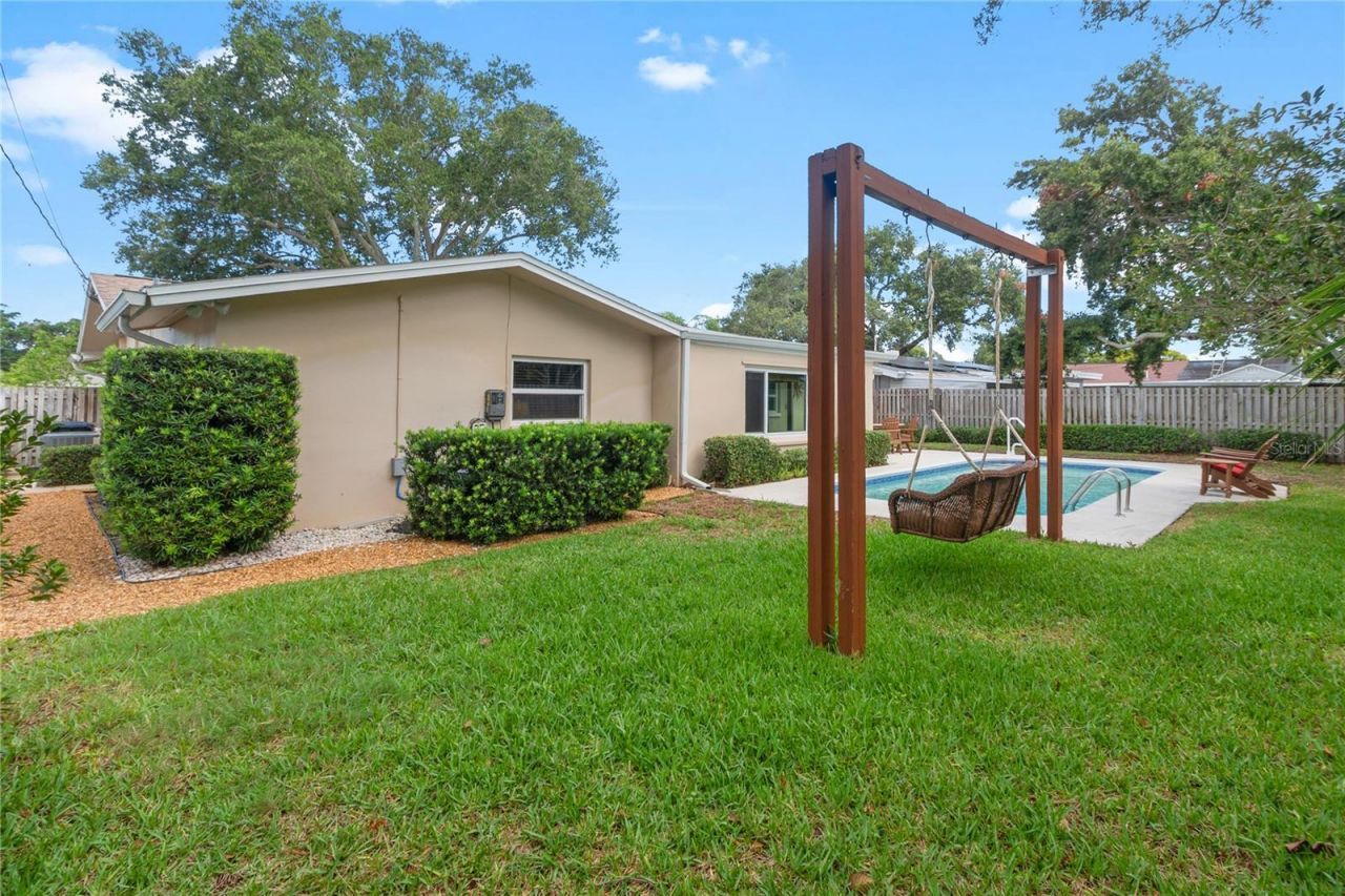 1707 Ridgeway Drive , Clearwater, FL 33755 Photo