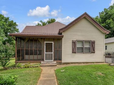 151 Minary Avenue, Versailles, KY 40383