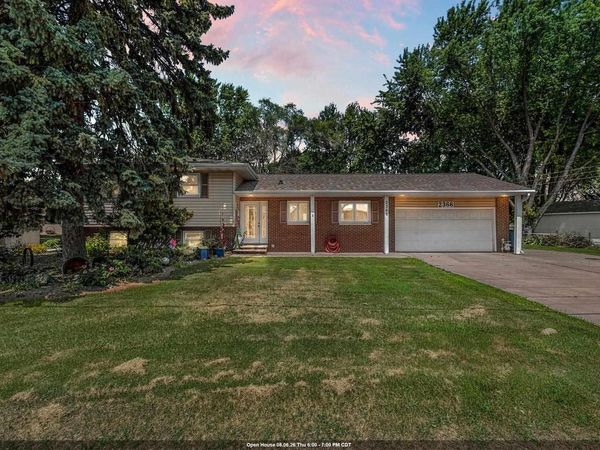 2366 S RIDGE ROAD, Ashwaubenon, WI 54304