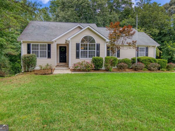 28 Pecan Lake Court, Sharpsburg, GA 30277