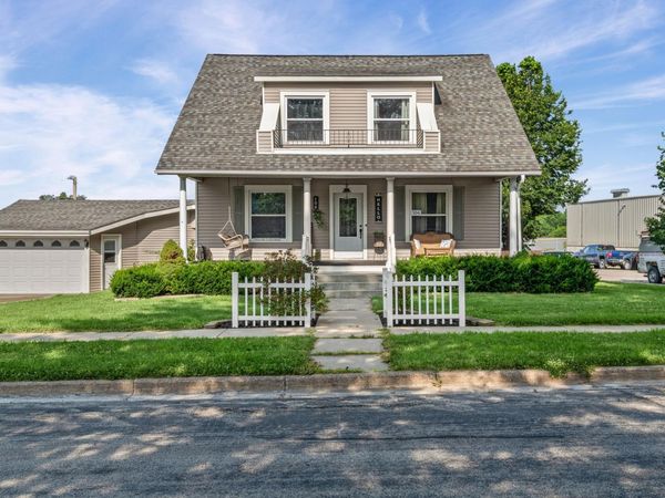 104 2nd Avenue SW, Spring Grove, MN 55974