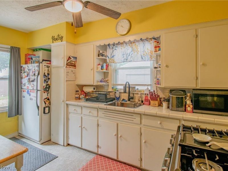 349 Morningview Avenue, Akron, OH 44305 Photo 9