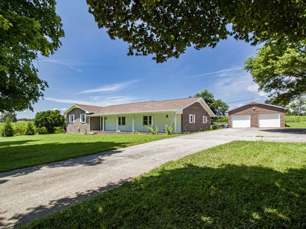781 Blue Creek Rd , Tullahoma, TN 37388
