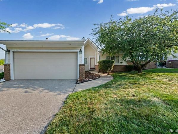 35190 Hillside Drive, Farmington Hills, MI 48335