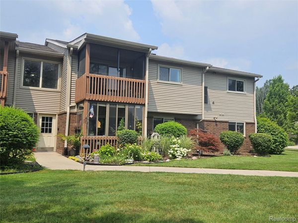 10161 Nancys Boulevard, Grosse Ile Township, Mi 48138