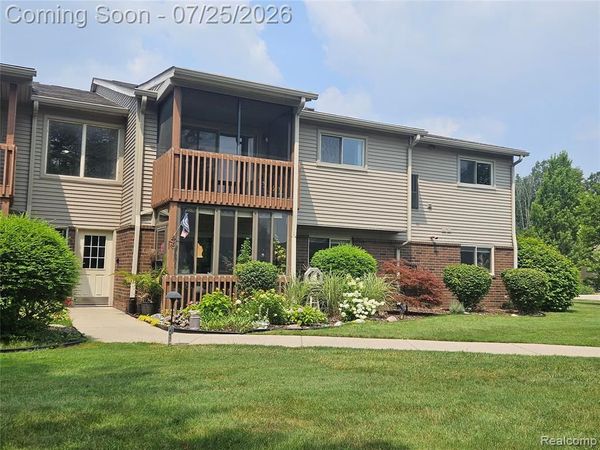 10161 Nancys Boulevard , Grosse Ile Twp, MI 48138