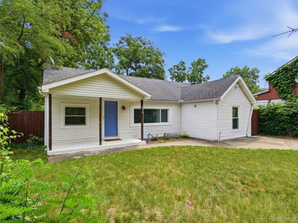 890 E Grand Boulevard, Ypsilanti, Mi 48198