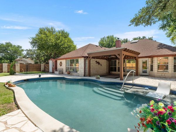 121 Winecup TRL N, Cedar Park, TX 78613