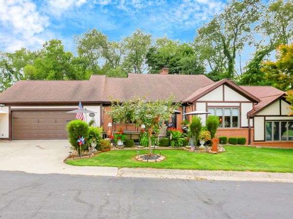 1433 Amesbury Lane, Newark, OH 43055