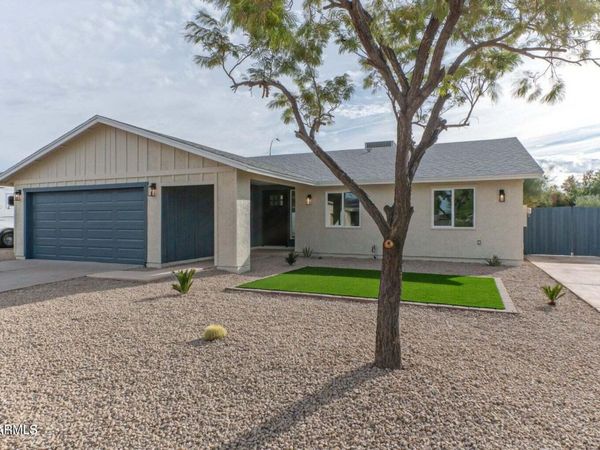 541 W MYRNA Lane, Chandler, AZ 85225