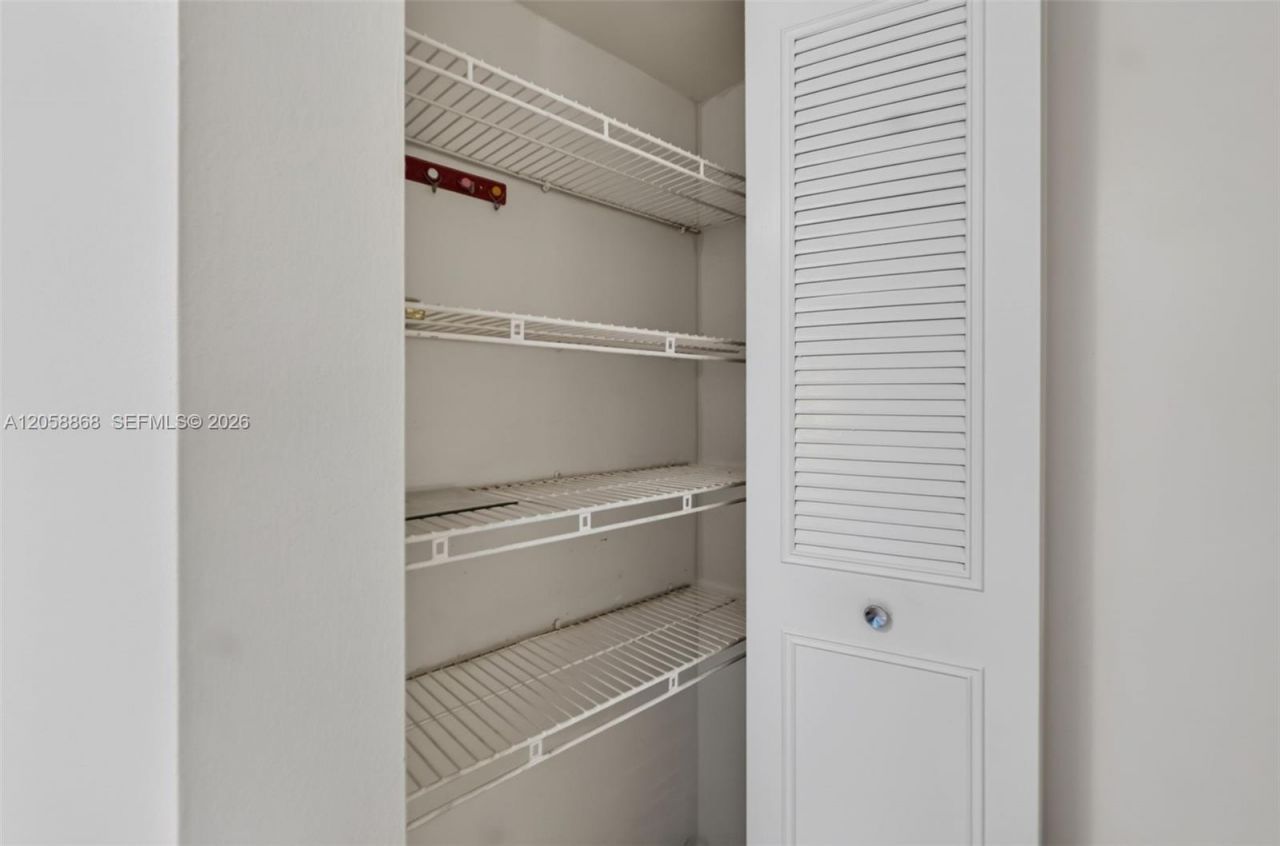 2900 NW 48th Ter , Unit 310, Lauderdale Lakes, FL 33313 Photo