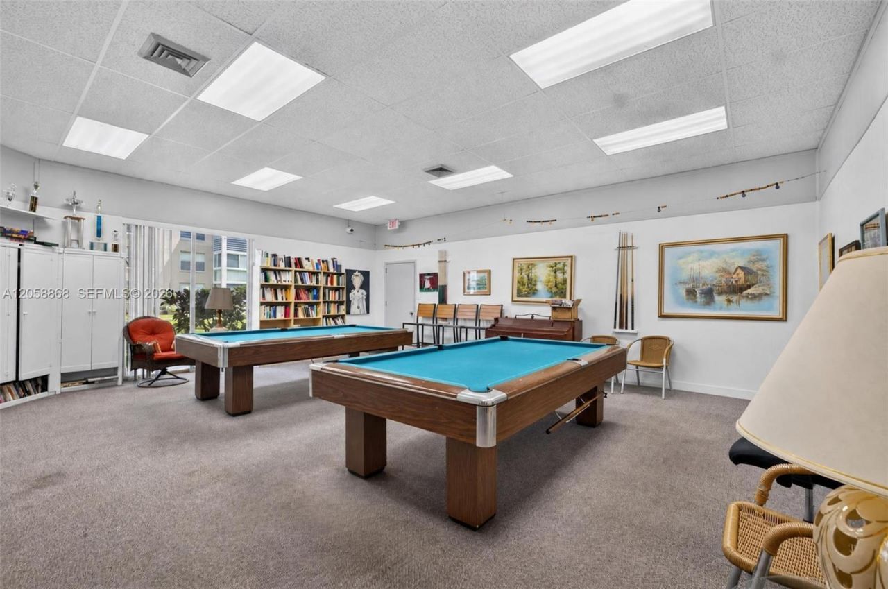 2900 NW 48th Ter , Unit 310, Lauderdale Lakes, FL 33313 Photo
