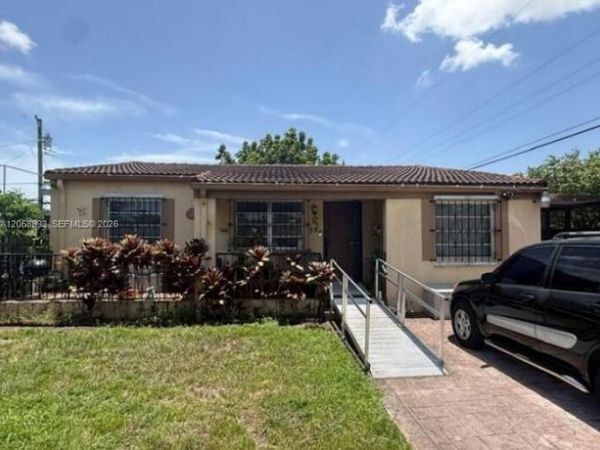 59 Flagami Blvd , Miami, FL 33144