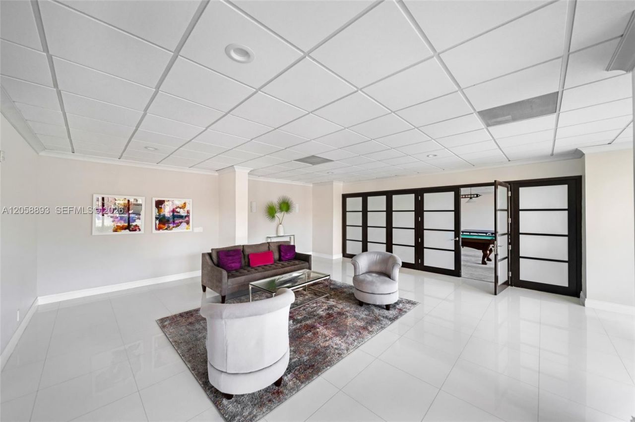 2049 S Ocean Dr, Unit 702, Hallandale Beach, FL 33009 Photo