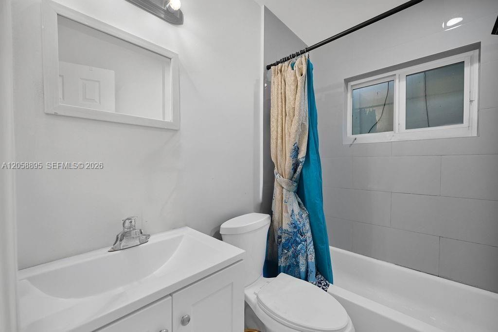 2925 NW 63rd St , Miami, FL 33147 Photo
