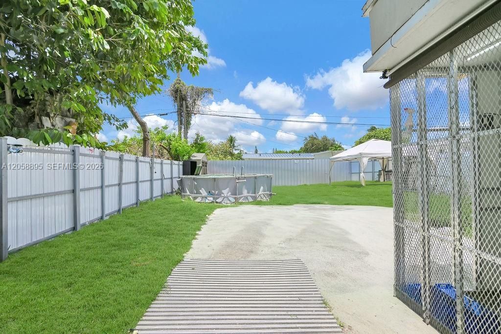 2925 NW 63rd St , Miami, FL 33147 Photo
