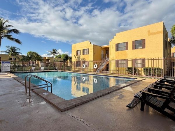 500 NW 114th Ave, Unit 201, Sweetwater, FL 33172