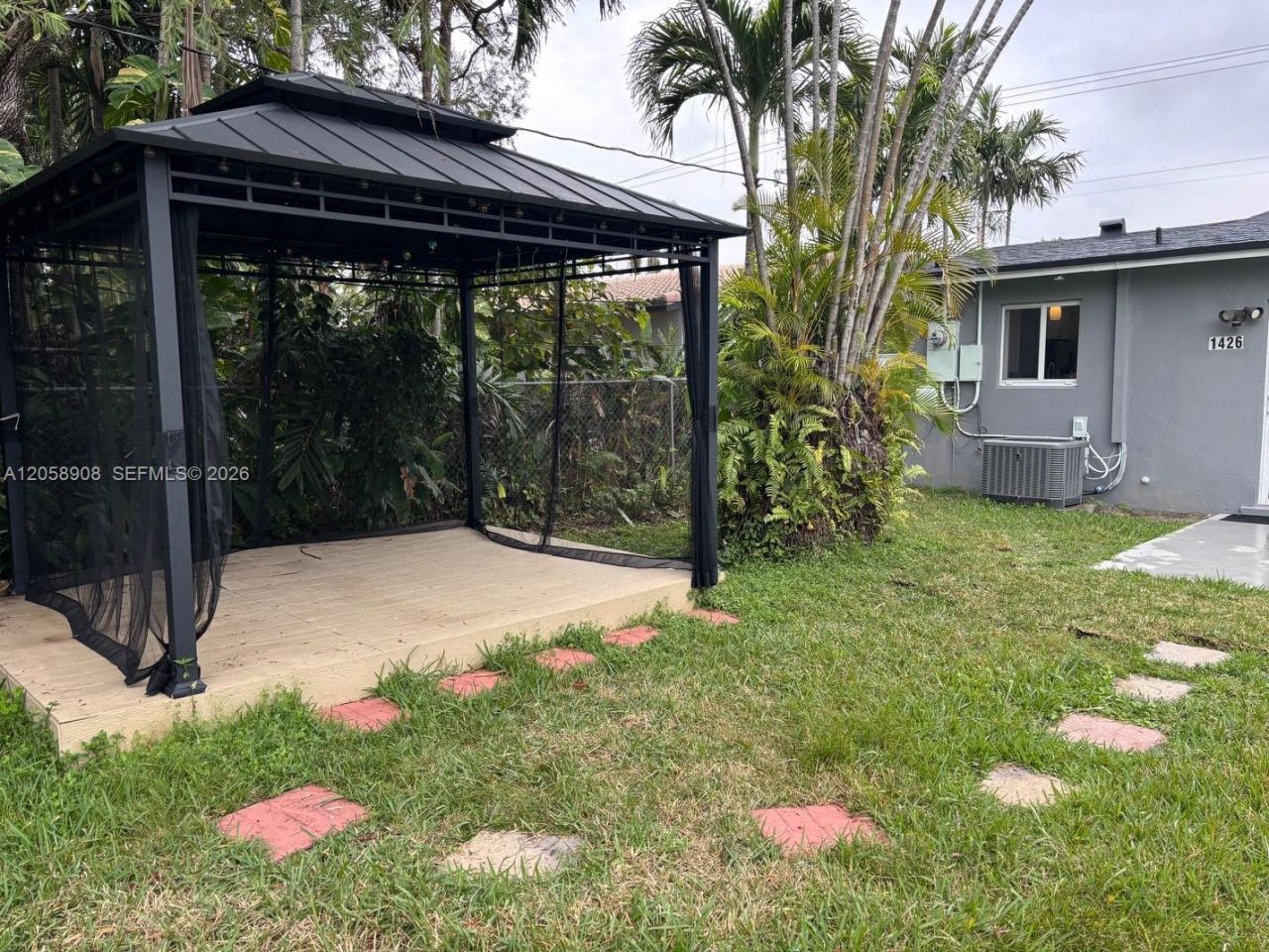 1426 Arthur St, Unit 1426, Hollywood, FL 33020 Photo