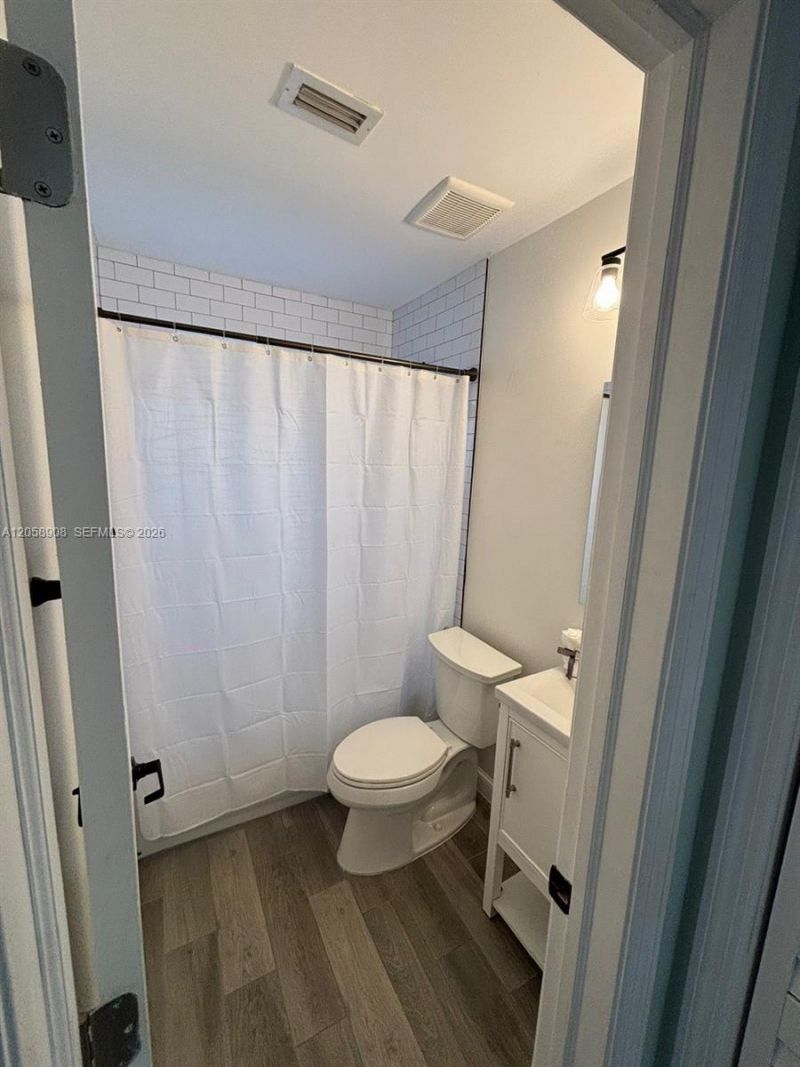 1426 Arthur St, Unit 1426, Hollywood, FL 33020 Photo