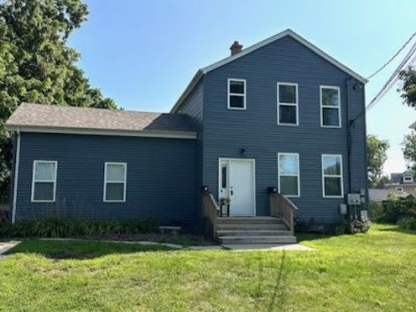 326 Railroad Street , Unit 2, Woodstock, IL 60098