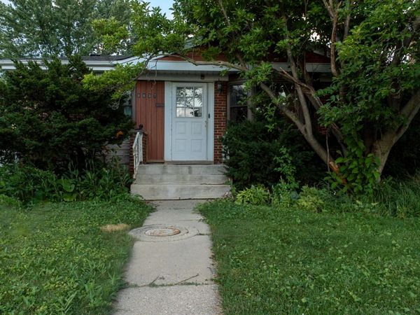 8837 Belleforte Avenue , Morton Grove, IL 60053
