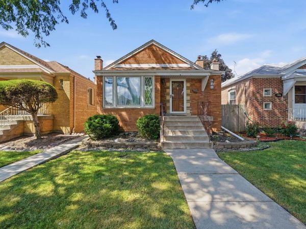 5810 W 64th Street , Chicago, IL 60638