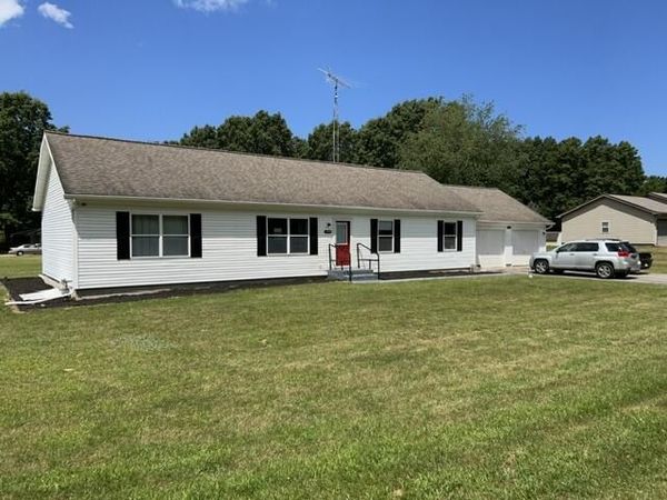 4289 Arrowwood, Benton Harbor, MI 49022