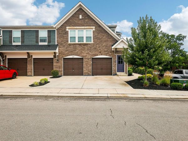 2542 Crosshill Drive, Crescent Springs, KY 41017
