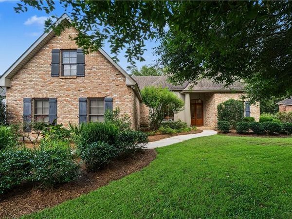 316 PENCARROW Circle, Madisonville, LA 70447