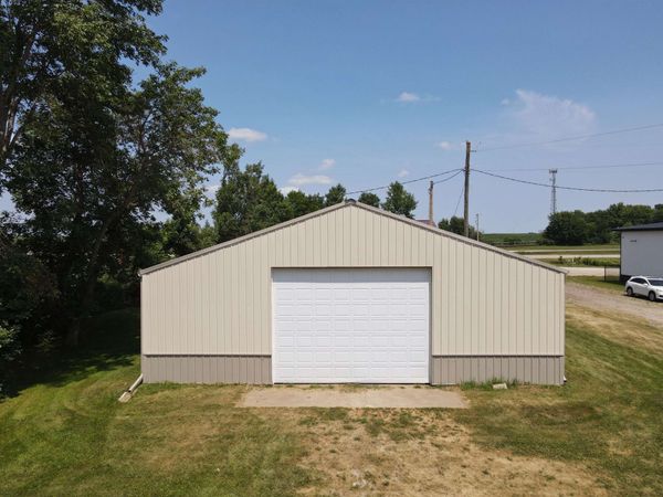2033 Hwy 9, Spirit Lake, IA 51360