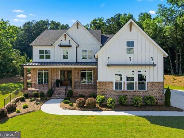 401 Oakleigh Avenue, Woodstock, GA 30188
