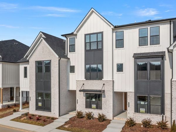 2072 Conductor Ln , Thompsons Station, TN 37179