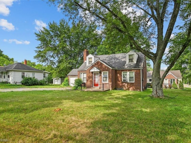 374 Niles Cortland Road SE, Warren, OH 44484 Photo 3