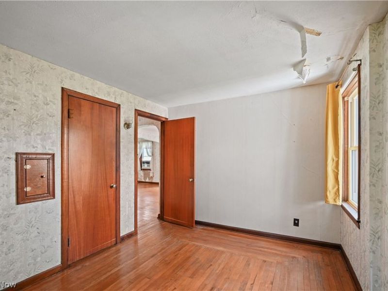 374 Niles Cortland Road SE, Warren, OH 44484 Photo 8