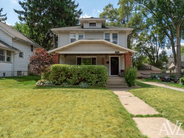 1014 Crescent Street NE, Grand Rapids, MI 49503