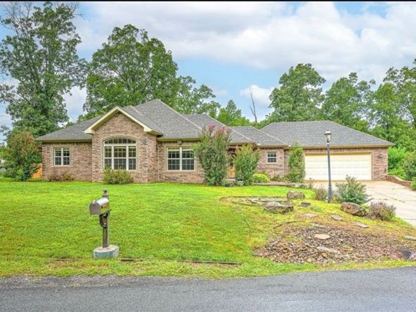 1 Yarty Lane, Bella Vista, AR 72715