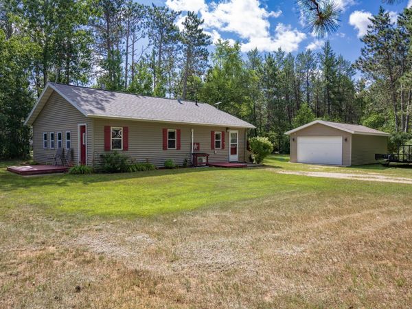 N8907 Raven Drive, New Lisbon, WI 53950