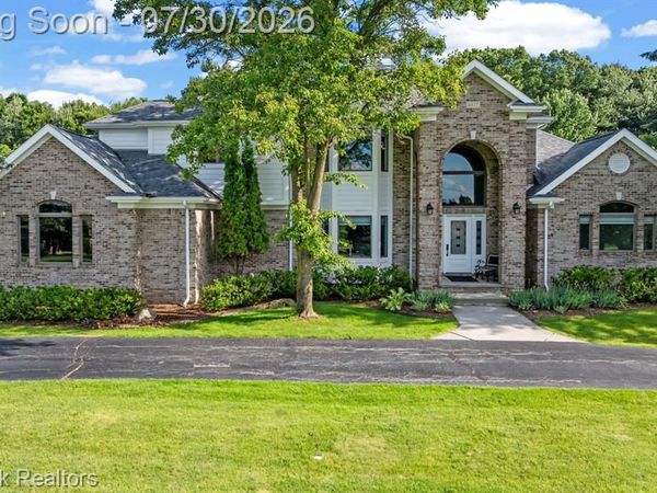 6827 Strawberry Lane, Independence Twp, MI 48348