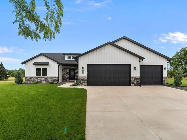 1448 FOXFIRE COURT, Waupaca, WI 54981
